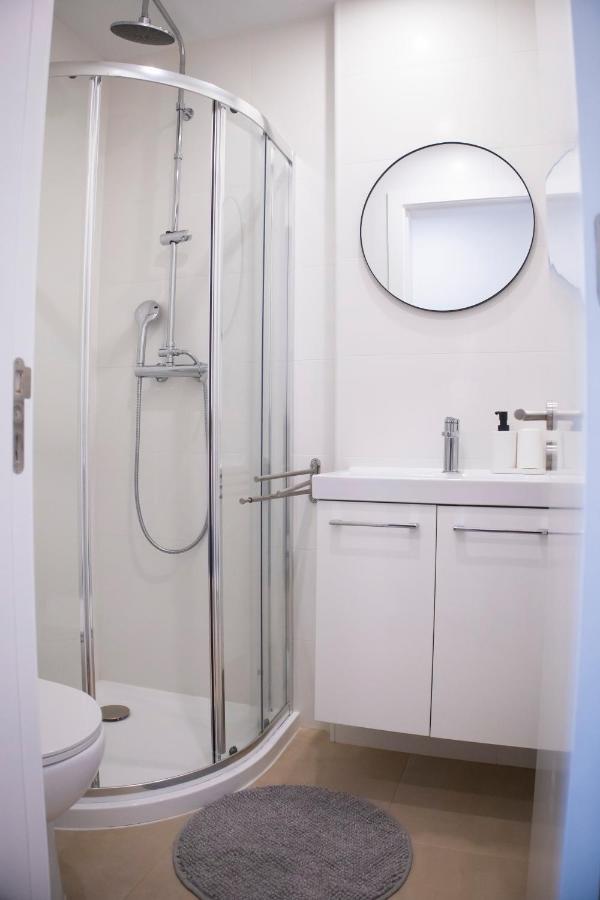 Casa Sim Apartment ลากอส ภายนอก รูปภาพ